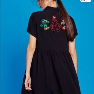 HUGE DRESS ISO ‼️‼️